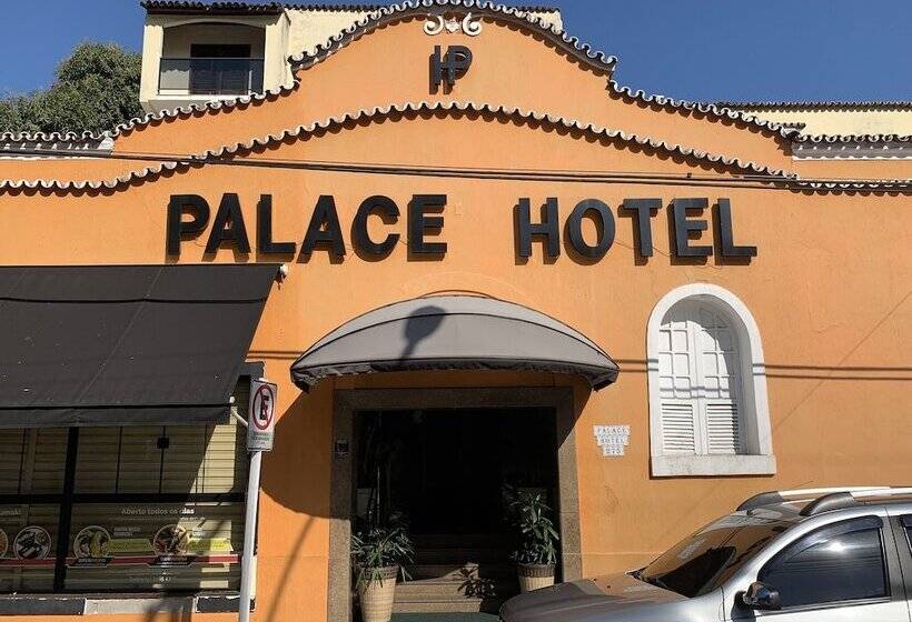 בית מלון כפרי Palace