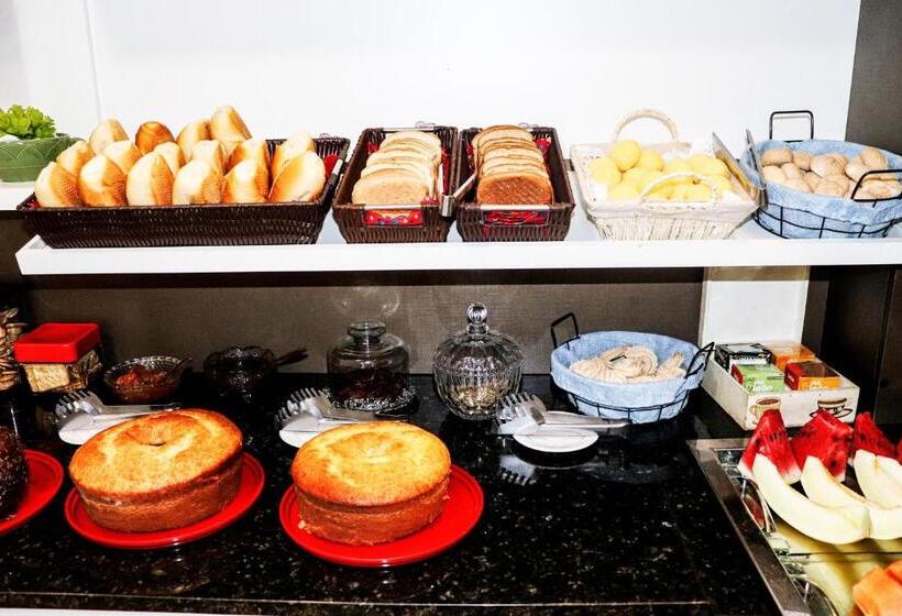 בית מלון כפרי Paris