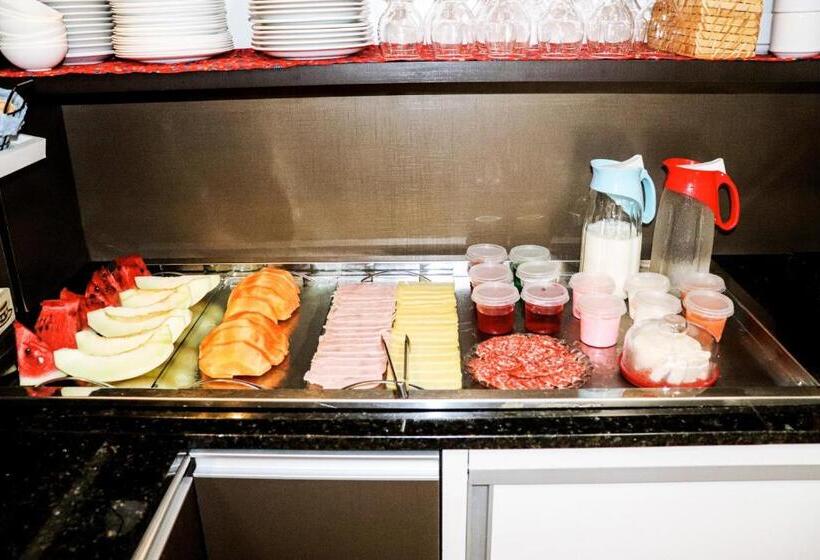 בית מלון כפרי Paris