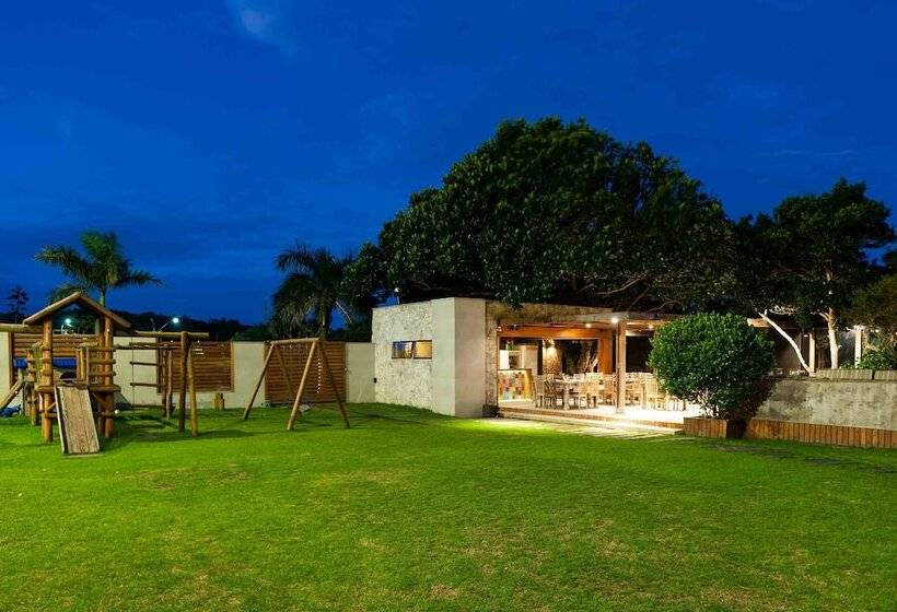 ホテル Pontal De Ubu