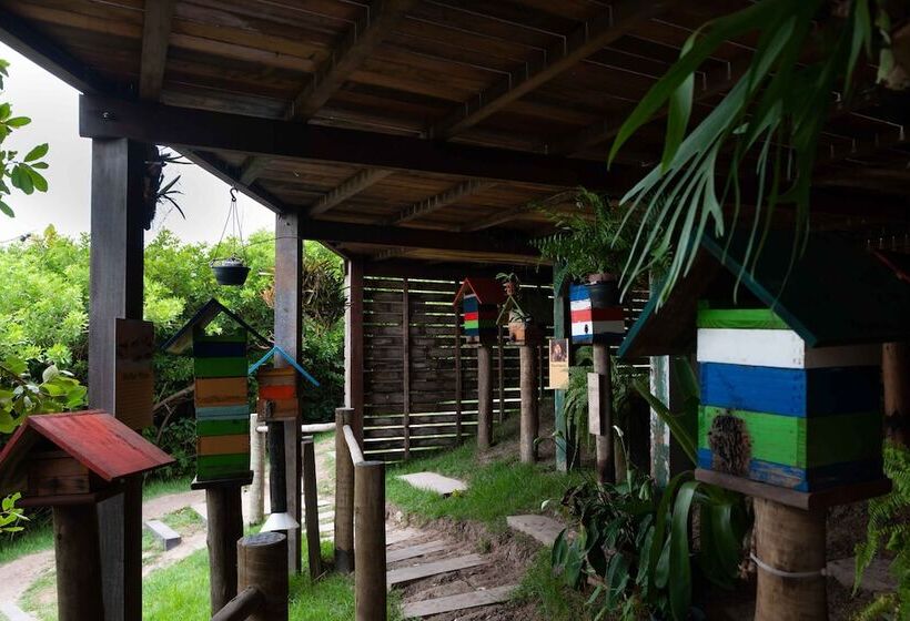 ホテル Pontal De Ubu