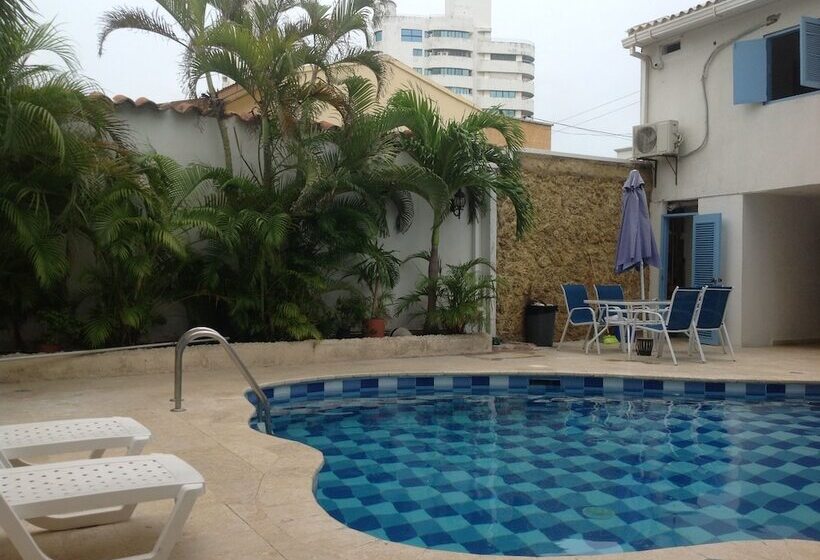 فندق Puerto De Manga