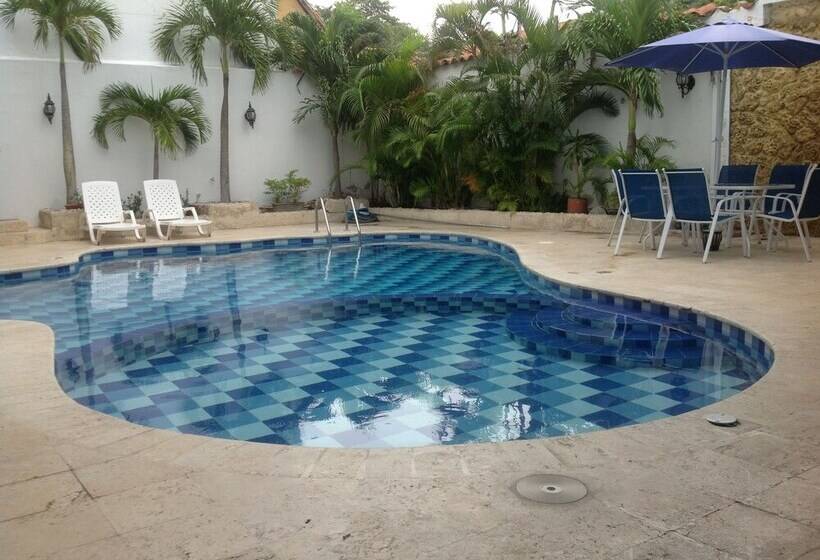 فندق Puerto De Manga