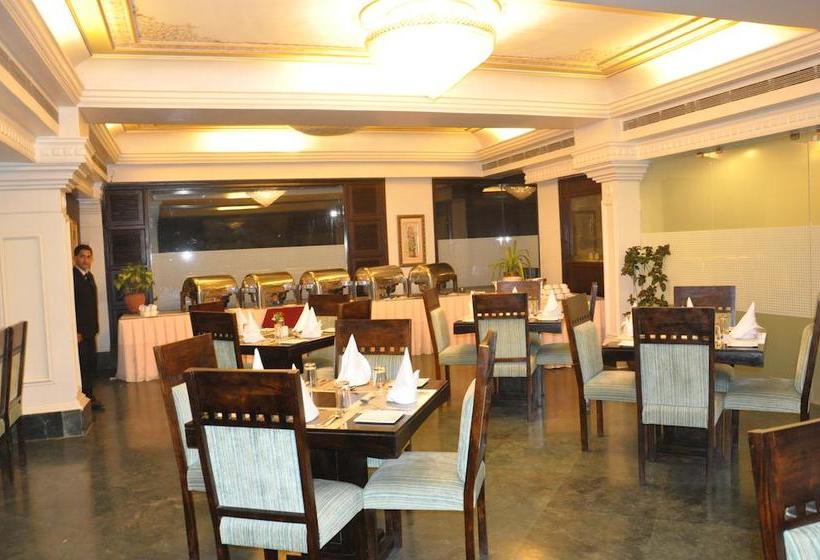 Hotel Rnb Select Blooms And Resort