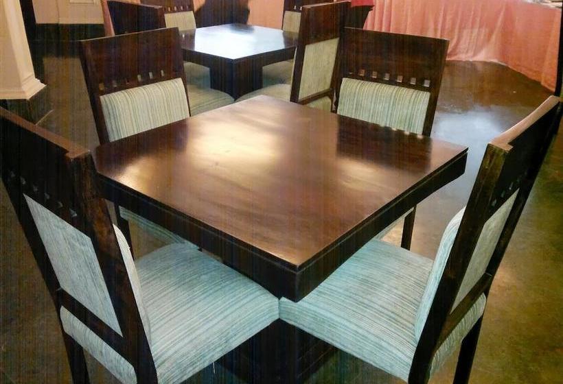 Hotel Rnb Select Blooms And Resort