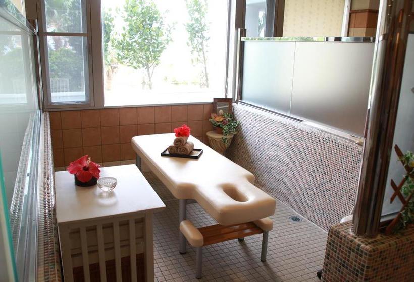 Отель Amami Resort Thida Moon