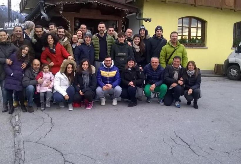 בית מלון כפרי Tosa