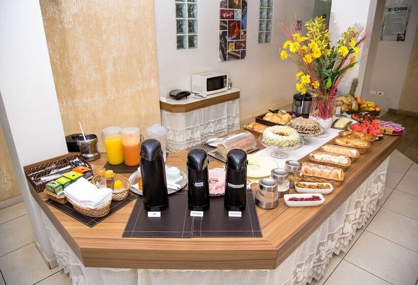 בית מלון כפרי Uberpalace