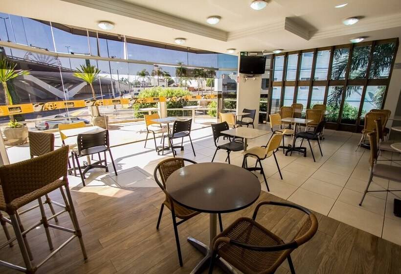 בית מלון כפרי Uberpalace