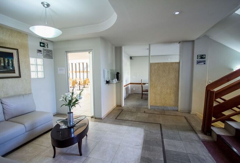 בית מלון כפרי Uberpalace