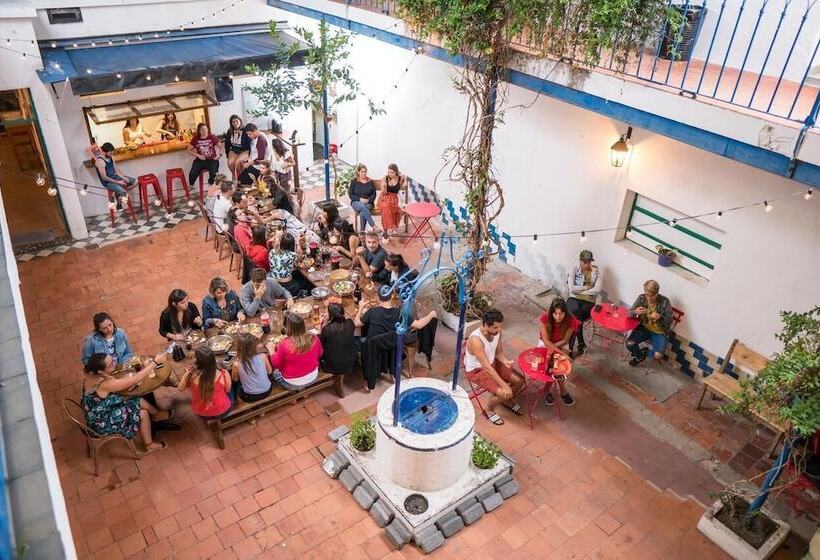 هتل Viajero Colonia Hostel