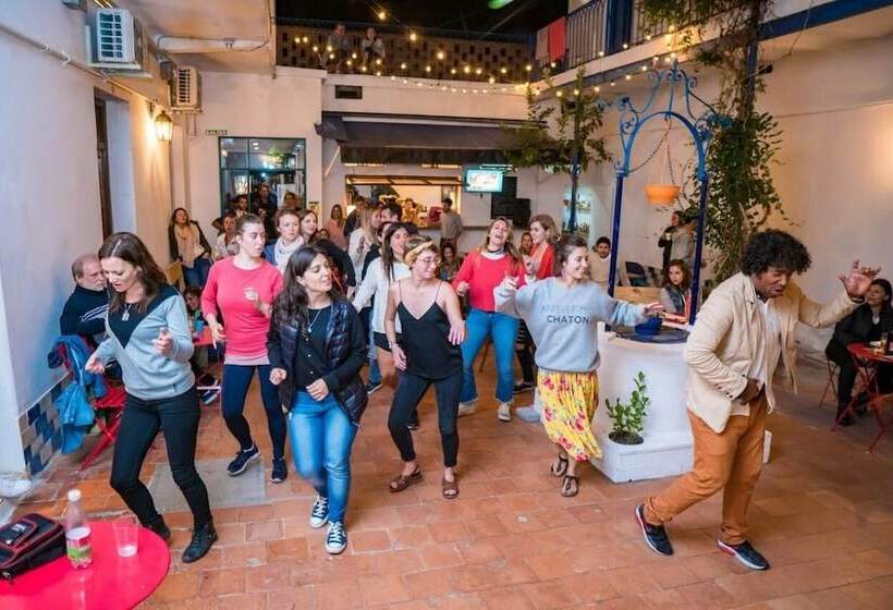 هتل Viajero Colonia Hostel