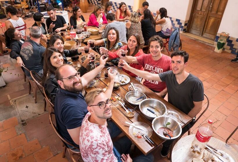 هتل Viajero Colonia Hostel