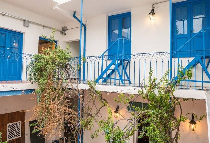 هتل Viajero Colonia Hostel