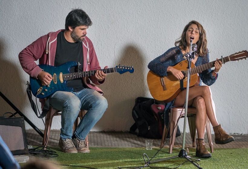 هتل Viajero Colonia Hostel