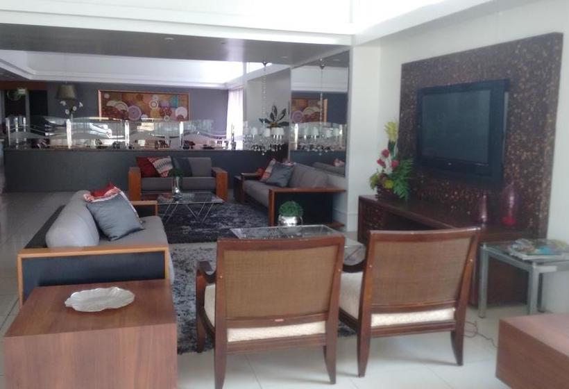 בית מלון כפרי Village