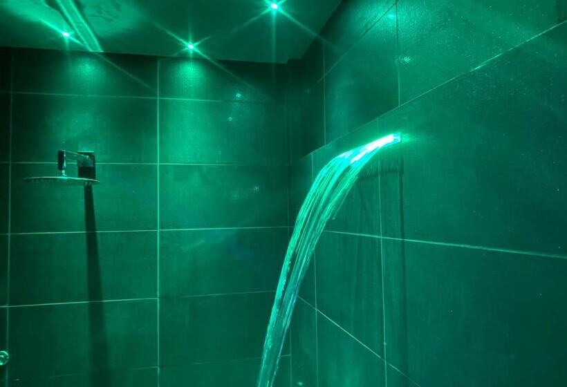 هتل White Albergo Diffuso Ristorante & Spa