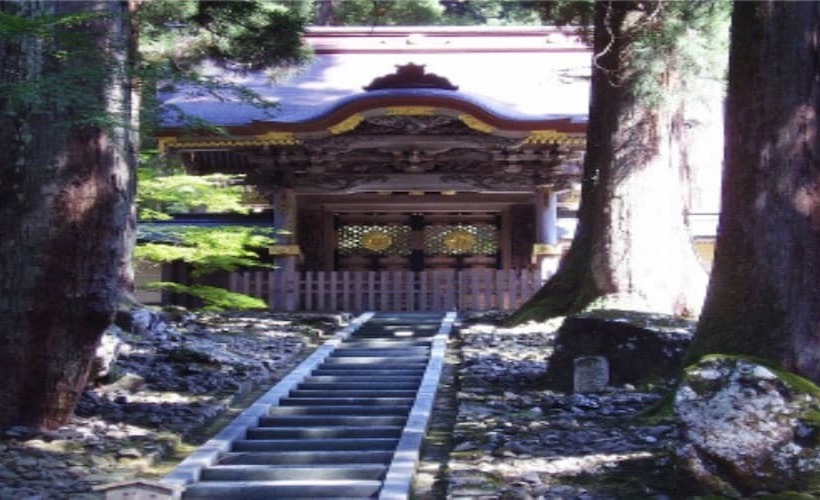 Отель Yamanaka Onsen Hanatsubaki