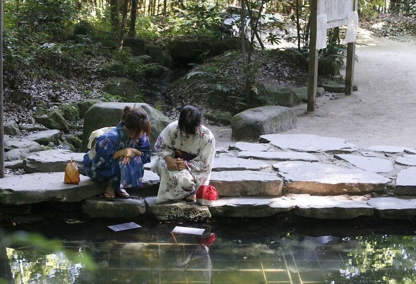 فندق Ryokan Yukeikohan Suitenkaku