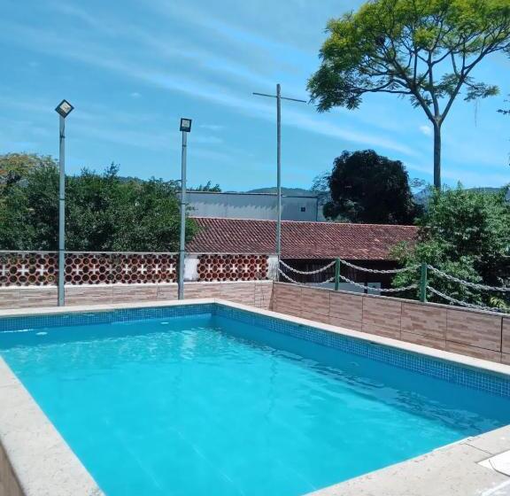 Leo S Clan Beach Hostel