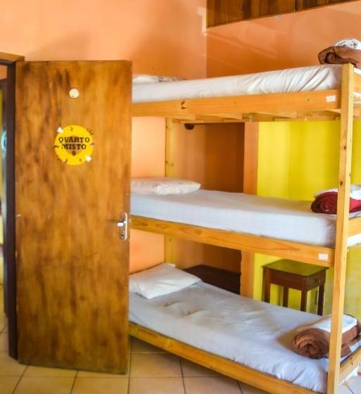 Leo S Clan Beach Hostel