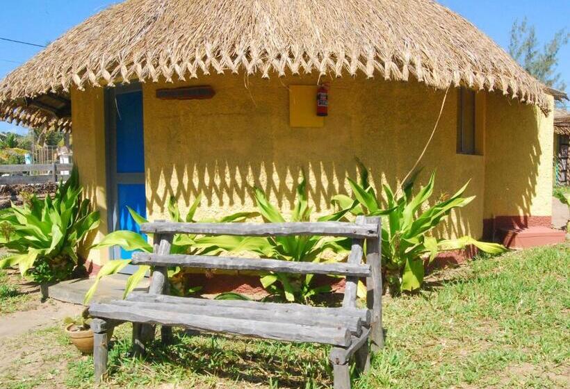 Pariango Beach Motel