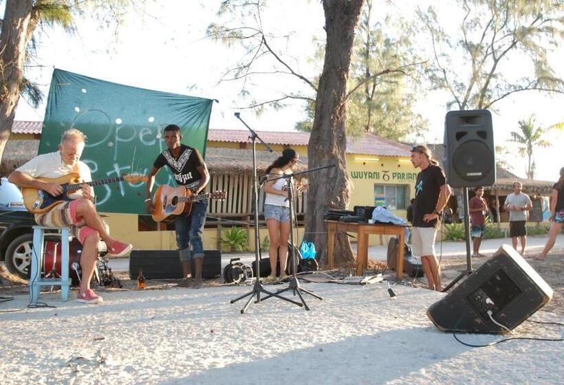 Pariango Beach Motel