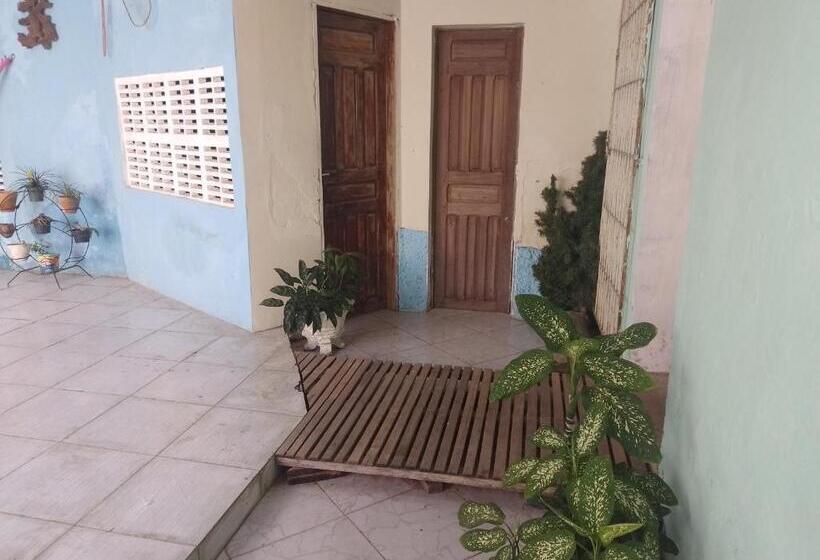 Praieiro Hostel Albergue