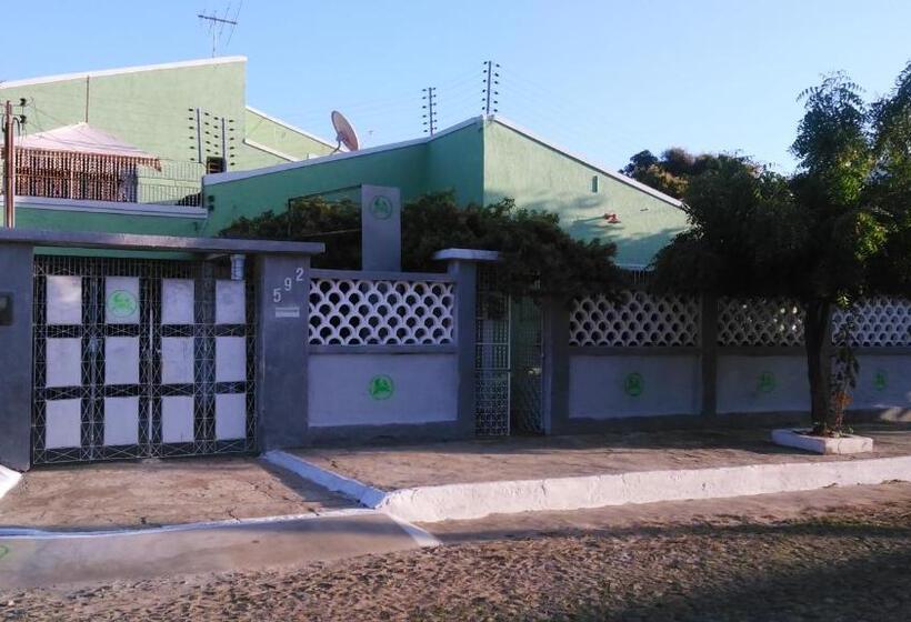 Praieiro Hostel Albergue