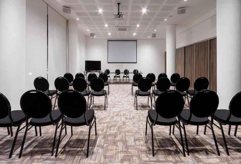 Salinas Del Almiron Resort Termal