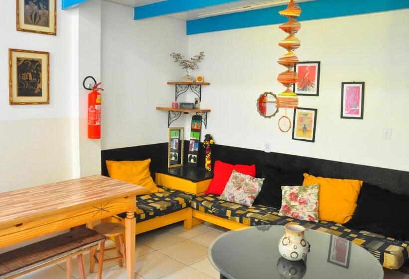 Viela Hostel