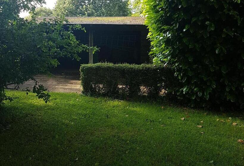 مبيت وإفطار Chambres D Hôtes Les Ifs