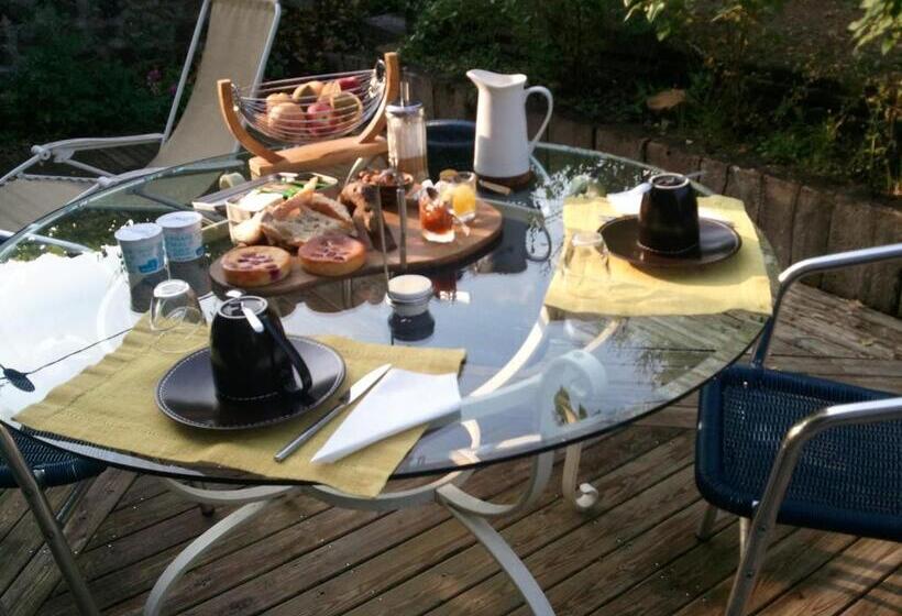 مبيت وإفطار Chambres D Hôtes Les Ifs