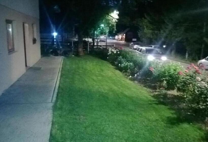 تختخواب و صبحانه Guest House Milena