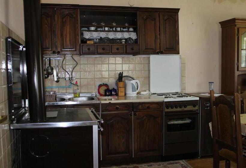 تختخواب و صبحانه Guest House Milena