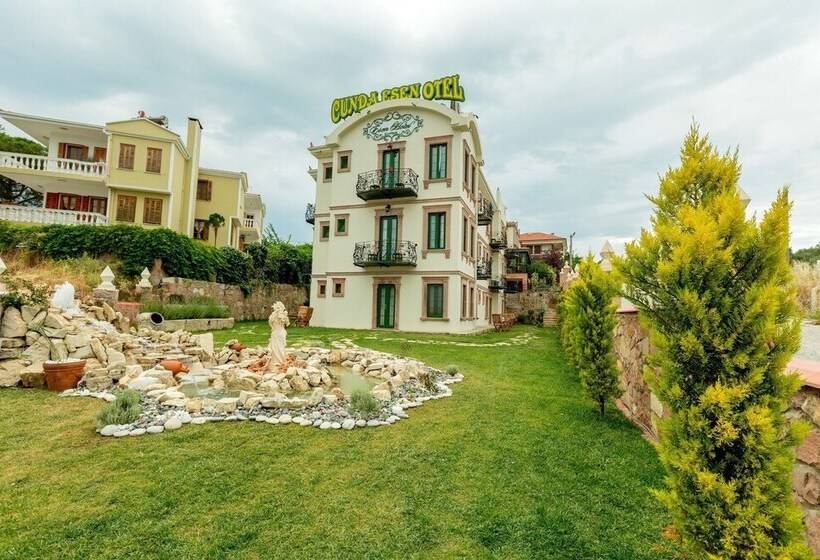 Cunda Kordon Otel