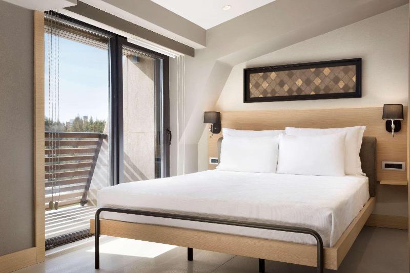 Hawthorn Suites By Wyndham Eskisehir