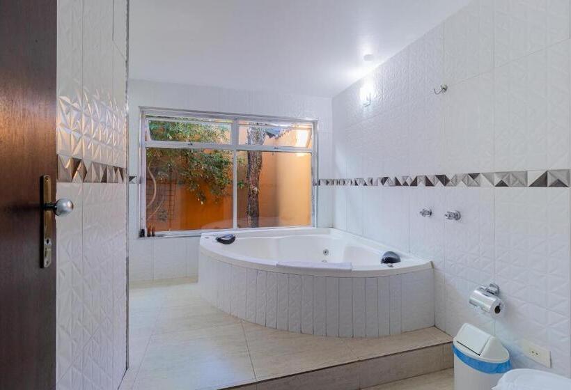 فندق فئة نجمة واحدة Pousada Casa Amarela