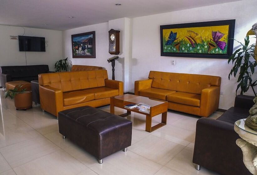 فندق Ayenda 1501 Metropolitana Plaza