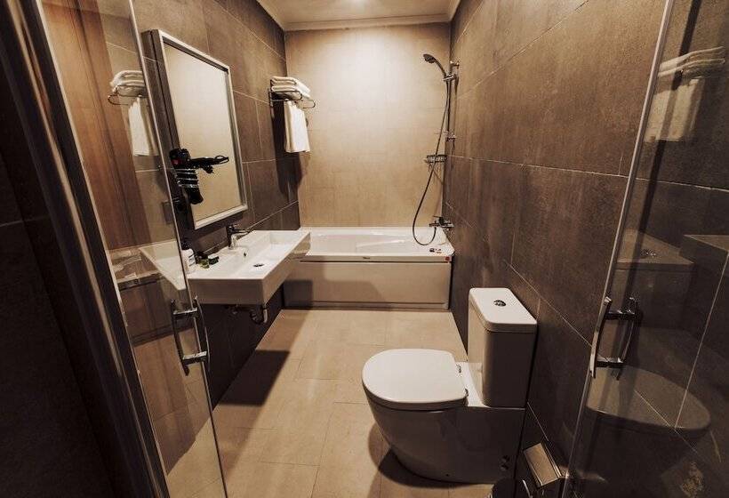 هتل Business Palas