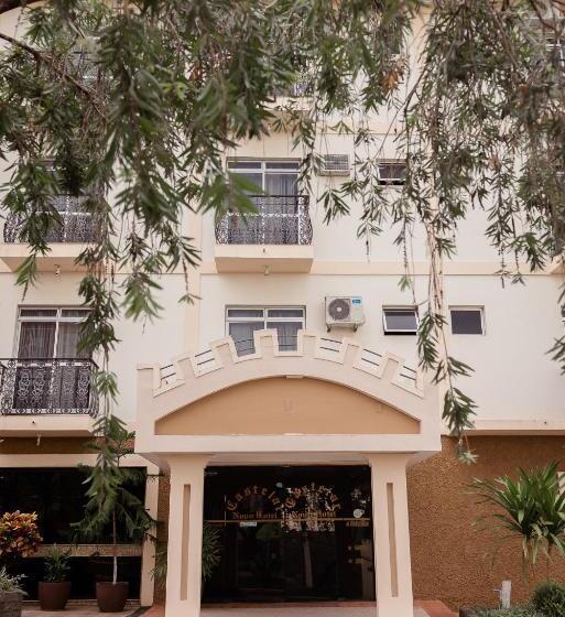 فندق Castelar Novo