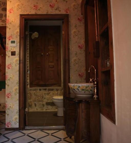 هتل Cicekli Konak