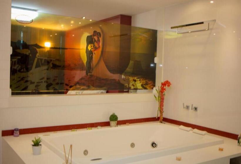 Отель Cravo E Canela