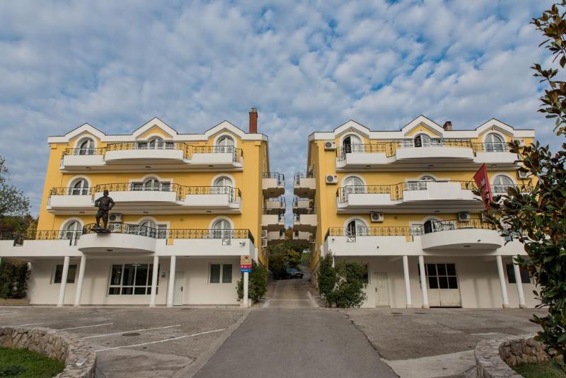 هتل Crnogorska Kuća