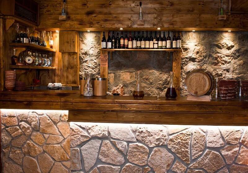 هتل Crnogorska Kuća