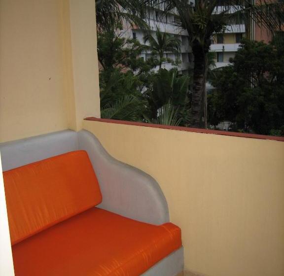 Delfines Acapulco By Ng Hoteles