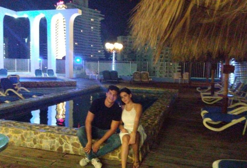 Delfines Acapulco By Ng Hoteles