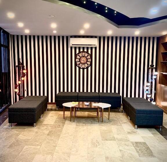 هتل Express İnci