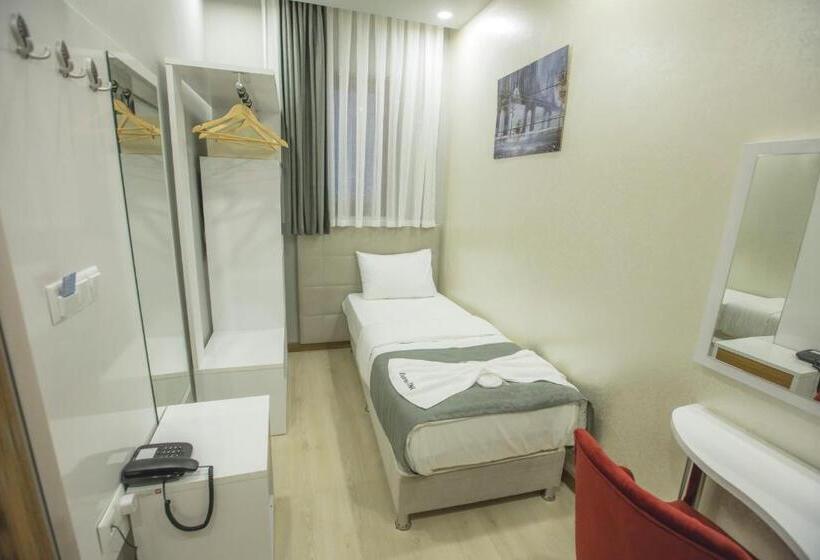 هتل Express İnci