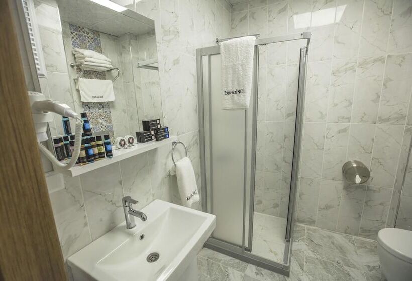 هتل Express İnci